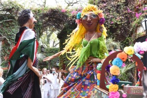 Mojigangas in San Miguel de Allende on a Mexico honeymoon
